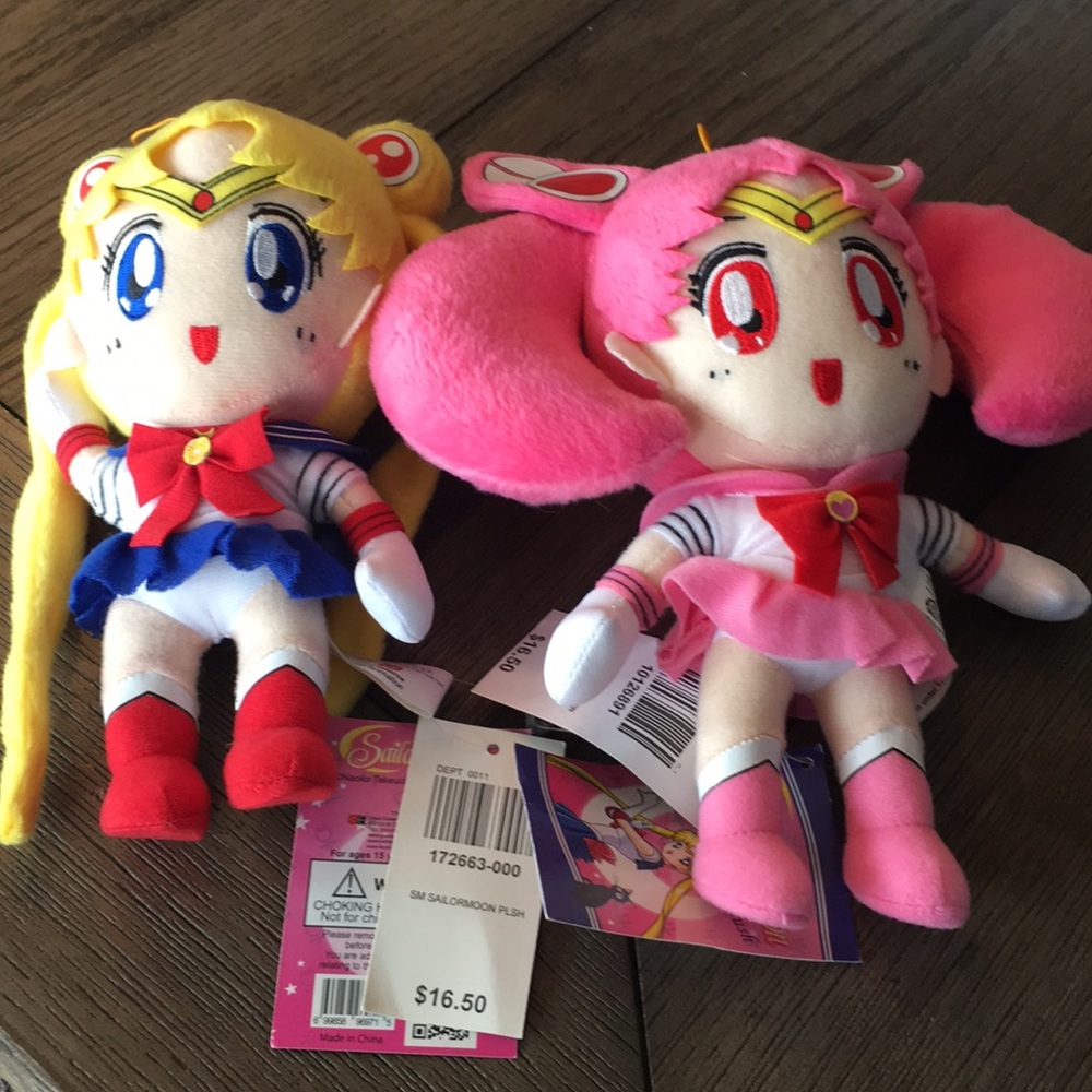 Sailormoon and Chibi moon stuffed dolls
